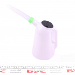 Глечик пластиковий з гнучким накінечником (2л) 