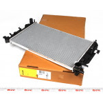 Радіатор охолодження MB Sprinter/VW Crafter 06- (+AC/-AC) 