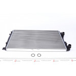 Радіатор охолодження VW Caddy 1.9TDI/1.2TSI 03- (МКПП) (650x416x34) 