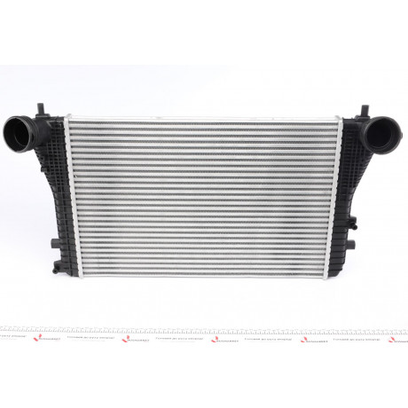 Радіатор інтеркулера VW Caddy III 1.9 TDI 04-10 (407x615x32)