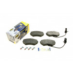 Колодки гальмівні (передні) Audi A4 94-08/Seat Exeo 08-13/VW Passat B5 96-00 (+датчики) 