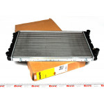 Радіатор охолодження Renault Trafic -98 