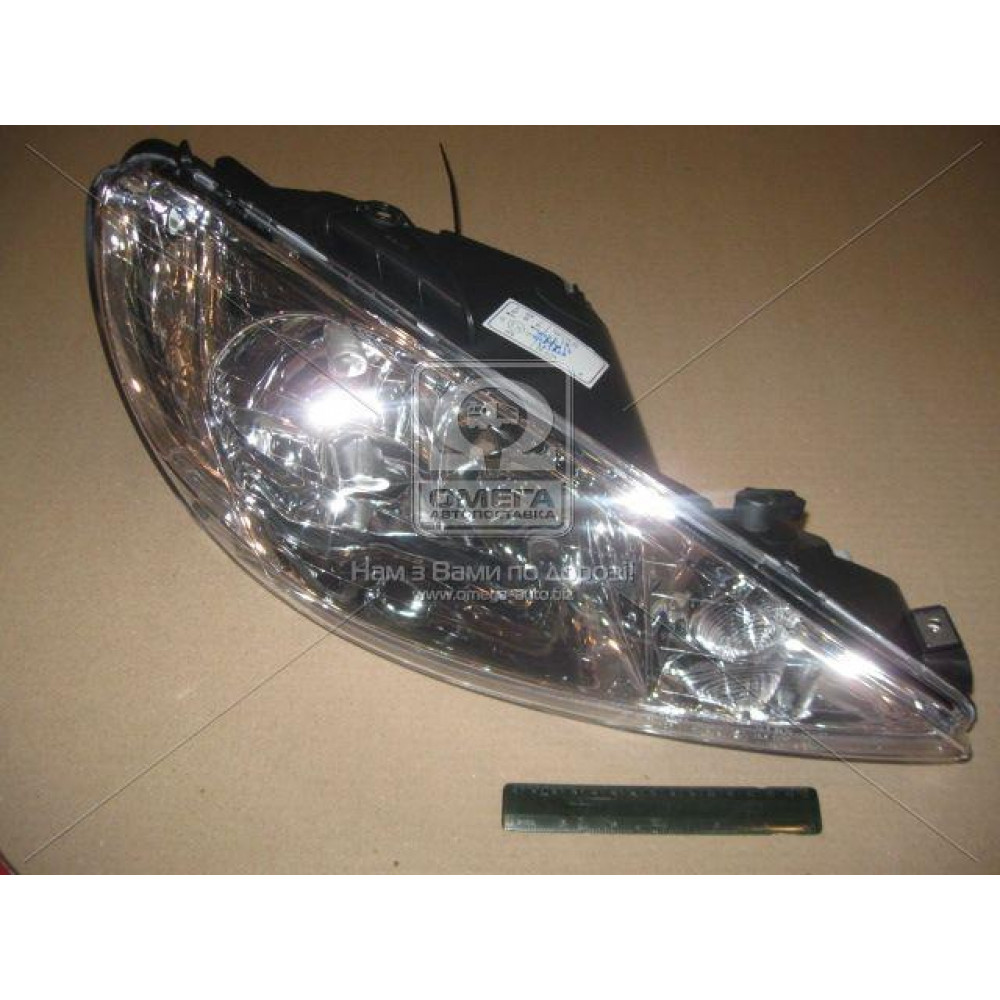 Фара пра. PEUGEOT 206 (вир-во TYC)