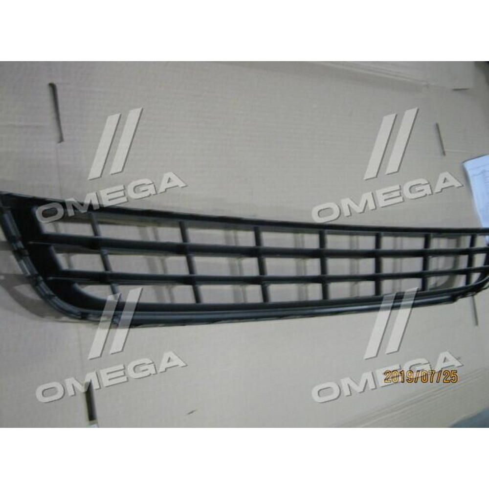 Решiтка бампера пер. средн. VW JETTA 11-14 (TEMPEST)