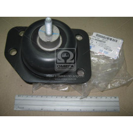 Опора двигуна (вир-во GM)