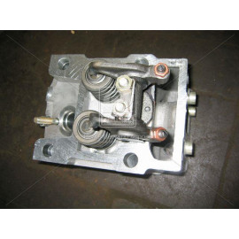 Головка блоку КамАЗ в зб. з клап. і стійкою кором. (вир-во Камаз)