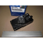 Вимикач склопідйомника двері лівий Hyundai HD45/HD65/HD72/HD78 04- (вир-во Mobis) 